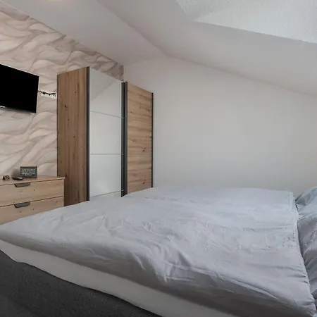 Gaestehaus Anna Ξενοδοχείο με διαμερίσματα Suhle