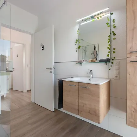 Gaestehaus Anna Ξενοδοχείο με διαμερίσματα 3*