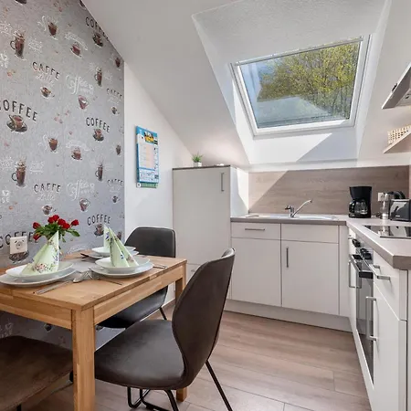 Gaestehaus Anna Ξενοδοχείο με διαμερίσματα Suhle