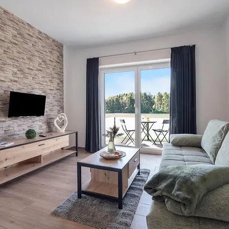 Gaestehaus Anna Ξενοδοχείο με διαμερίσματα Suhle