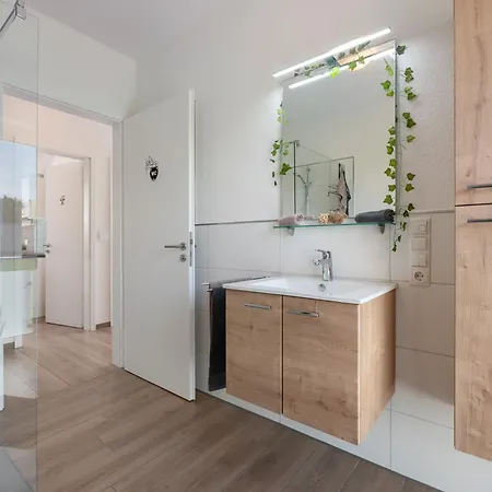 Ξενοδοχείο με διαμερίσματα Gaestehaus Anna 3*